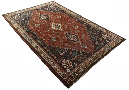 Close-up detail of 2000s Shiraz rug from Iran / Persia showing Wool weave