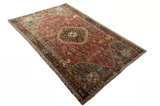 Close-up detail of 2000s Shiraz rug from Iran / Persia showing Wool weave
