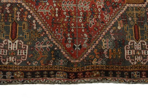 Close-up detail of 2000s Shiraz rug from Iran / Persia showing Wool weave