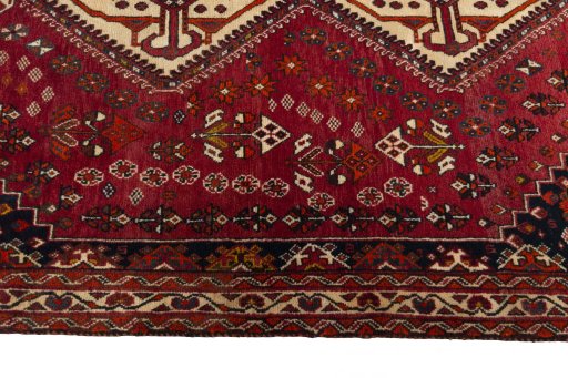 Close-up detail of 2000s Shiraz rug from Iran / Persia showing Wool weave