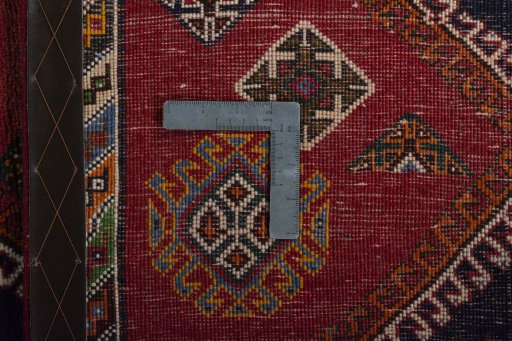 Close-up detail of 2000s Shiraz rug from Iran / Persia showing Wool weave
