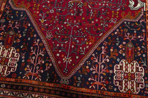 Close-up detail of 2000s Shiraz rug from Iran / Persia showing Wool weave