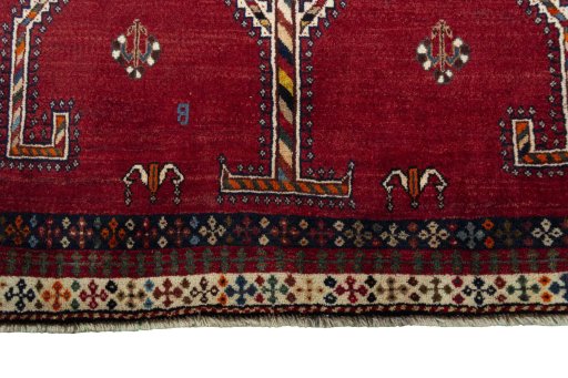 Close-up detail of 2000s Shiraz rug from Iran / Persia showing Wool weave