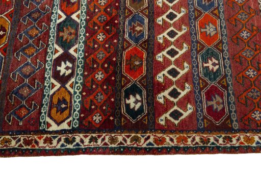 Close-up detail of 2000s Shiraz rug from Iran / Persia showing Wool weave
