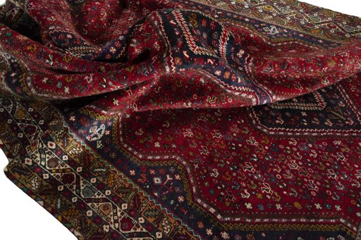 Close-up detail of 2000s Shiraz rug from Iran / Persia showing Wool weave