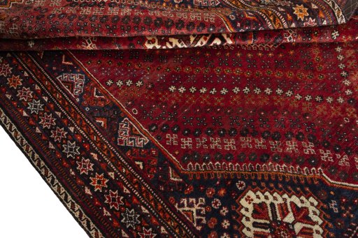 Close-up detail of 2000s Shiraz rug from Iran / Persia showing Wool weave