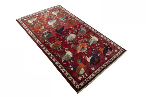 Close-up detail of 2000s Shiraz rug from Iran / Persia showing Wool weave