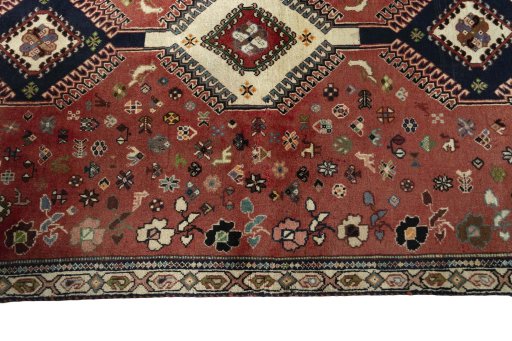 Close-up detail of 2000s Shiraz rug from Iran / Persia showing Wool weave