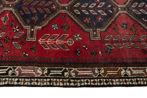 Close-up detail of 2000s Shiraz rug from Iran / Persia showing Wool weave