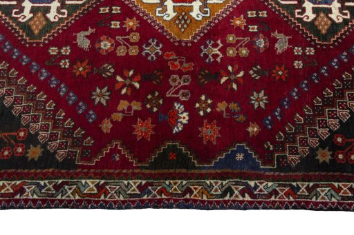 Close-up detail of 2000s Shiraz rug from Iran / Persia showing Wool weave