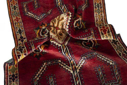 Close-up detail of 2000s Shiraz rug from Iran / Persia showing Wool weave