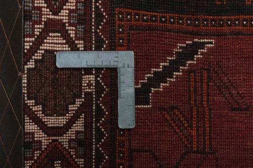 Close-up detail of 2000s Shiraz rug from Iran / Persia showing Wool weave