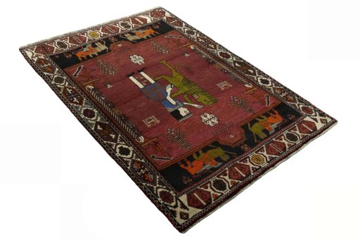 Close-up detail of 2000s Shiraz rug from Iran / Persia showing Wool weave