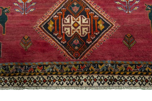 Central medallion detail of 2000s Shiraz rug from Iran / Persia