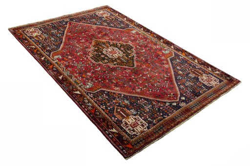 Close-up detail of 2000s Shiraz rug from Iran / Persia showing Wool weave