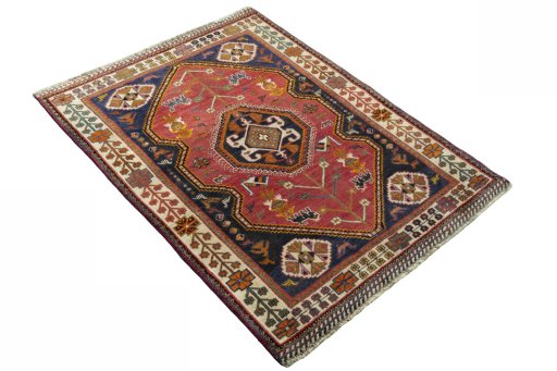 Close-up detail of 2000s Shiraz rug from Iran / Persia showing Wool weave