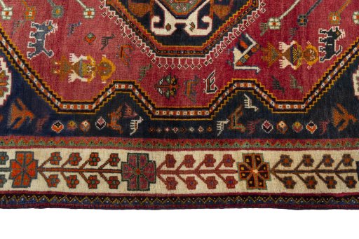 Close-up detail of 2000s Shiraz rug from Iran / Persia showing Wool weave