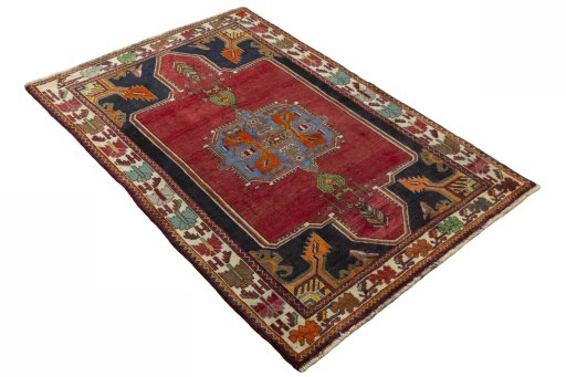 Close-up detail of 2000s Shiraz rug from Iran / Persia showing Wool weave