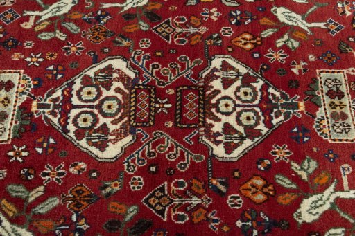 Central medallion detail of 2000s Shiraz rug from Iran / Persia