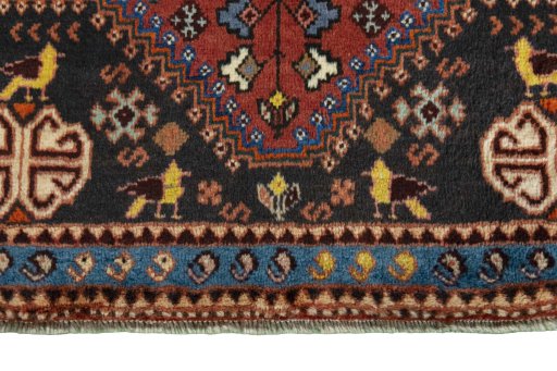 Central medallion detail of 2000s Shiraz rug from Iran / Persia