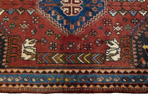 Close-up detail of 2000s Shiraz rug from Iran / Persia showing Wool weave