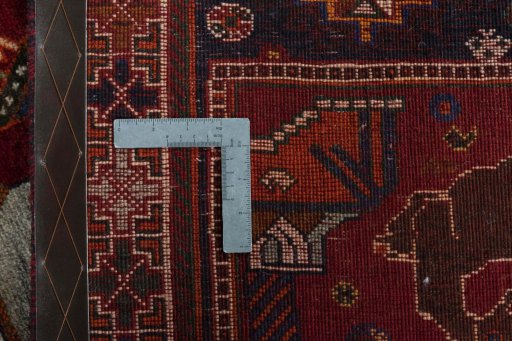 Close-up detail of 2000s Shiraz rug from Iran / Persia showing Wool weave