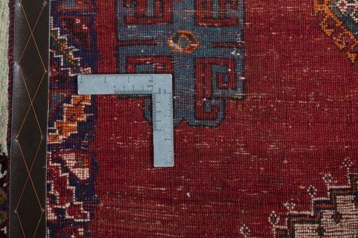 Close-up detail of 2000s Shiraz rug from Iran / Persia showing Wool weave