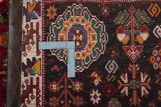 Close-up detail of 2000s Shiraz rug from Iran / Persia showing Wool weave