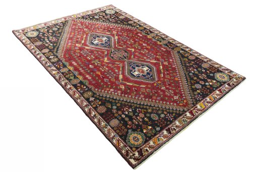 Close-up detail of 2000s Shiraz rug from Iran / Persia showing Wool weave