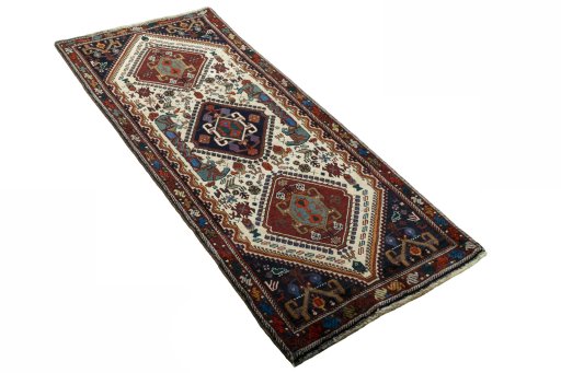 Close-up detail of 2000s Shiraz rug from Iran / Persia showing Wool weave