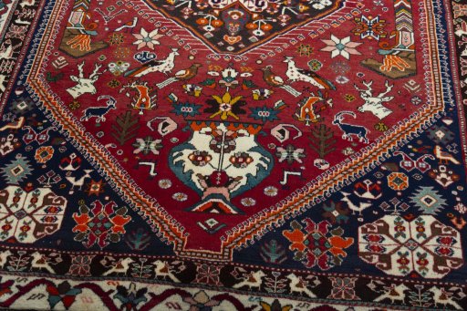 Close-up detail of 2000s Shiraz rug from Iran / Persia showing Wool weave