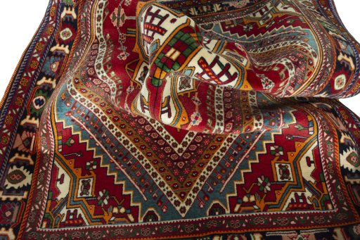 Close-up detail of 1970s Shiraz rug from Iran / Persia showing Wool weave