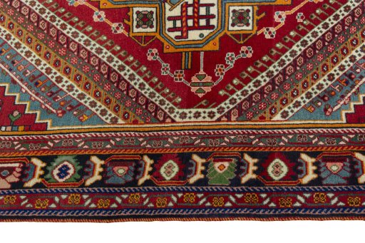 Full view of 1970s Shiraz rug from Iran / Persia, 151 × 107 cm in Multi Color tones