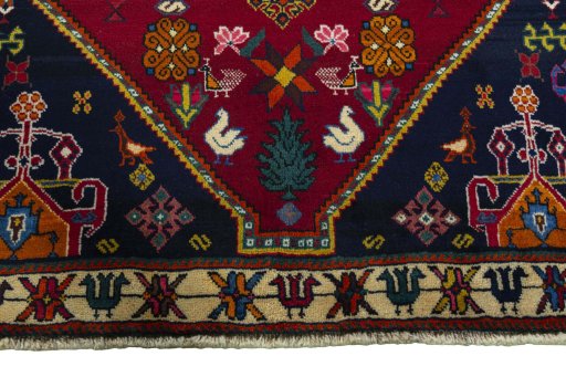 Close-up detail of 2000s Shiraz rug from Iran / Persia showing Wool weave