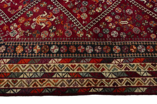 Close-up detail of 2000s Shiraz rug from Iran / Persia showing Wool weave