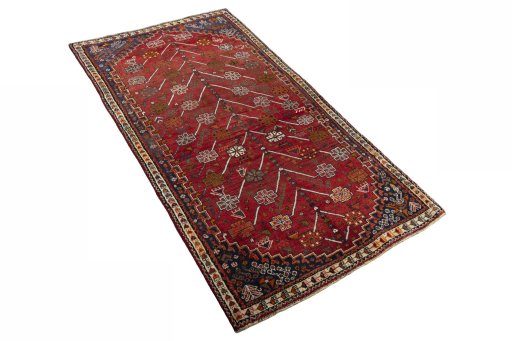 Close-up detail of 2000s Shiraz rug from Iran / Persia showing Wool weave