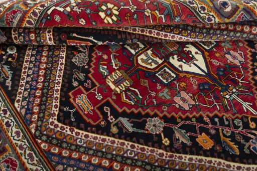 Close-up detail of 1970s Shiraz rug from Iran / Persia showing Wool weave
