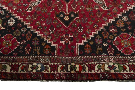 Close-up detail of 1970s Shiraz rug from Iran / Persia showing Wool weave