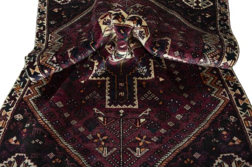 Close-up detail of 2000s Shiraz rug from Iran / Persia showing Wool weave