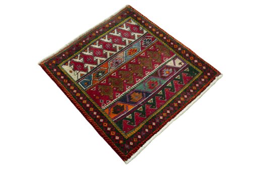 Close-up detail of 2000s Shiraz rug from Iran / Persia showing Wool weave