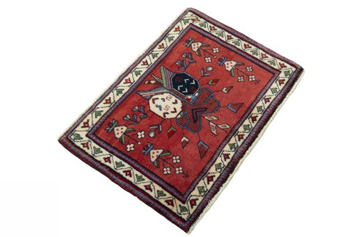 Close-up detail of 2000s Shiraz rug from Iran / Persia showing Wool weave