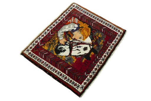 Close-up detail of 2000s Shiraz rug from Iran / Persia showing Wool weave