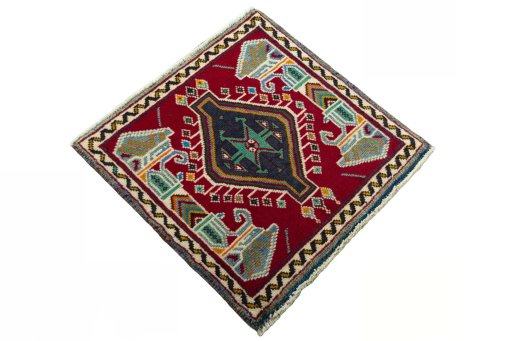 Close-up detail of 2000s Shiraz rug from Iran / Persia showing Wool weave