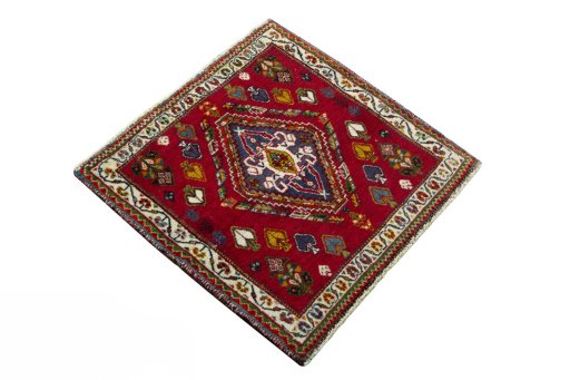 Close-up detail of 2000s Shiraz rug from Iran / Persia showing Wool weave