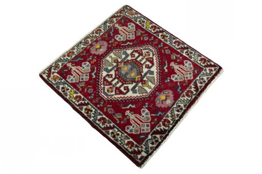 Close-up detail of 2000s Shiraz rug from Iran / Persia showing Wool weave