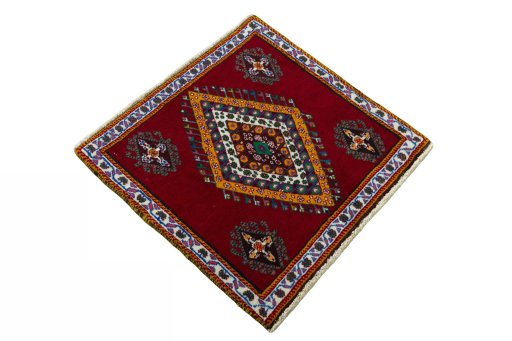 Close-up detail of 2000s Shiraz rug from Iran / Persia showing Wool weave