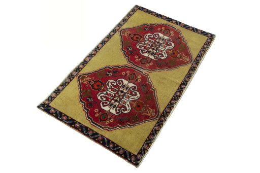 Close-up detail of 2000s Shiraz rug from Iran / Persia showing Wool weave