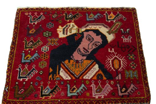 Surface texture of 2000s Shiraz rug with natural Wool and intricate pattern