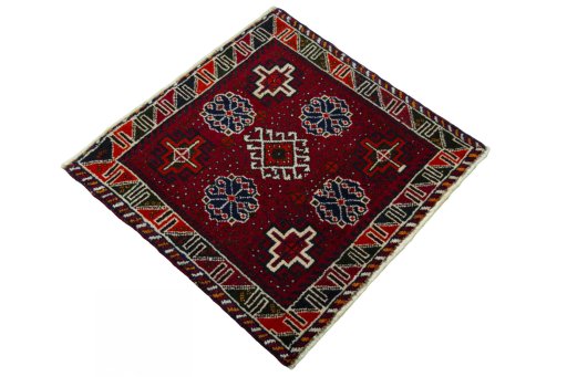 Close-up detail of 2000s Shiraz rug from Iran / Persia showing Wool weave