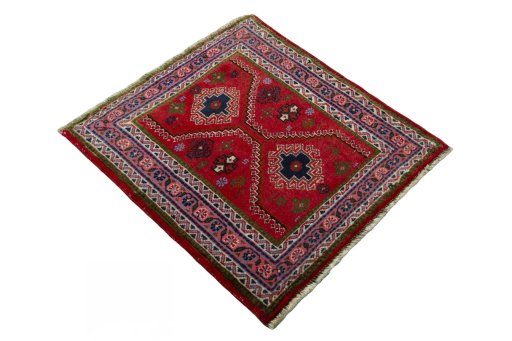 Close-up detail of 2000s Shiraz rug from Iran / Persia showing Wool weave